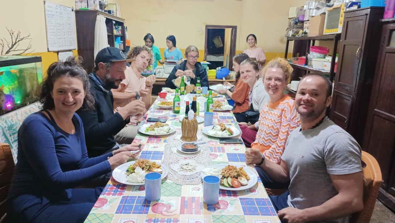 Chacha Homestay & Dormitory Ruteng Zewnętrze zdjęcie