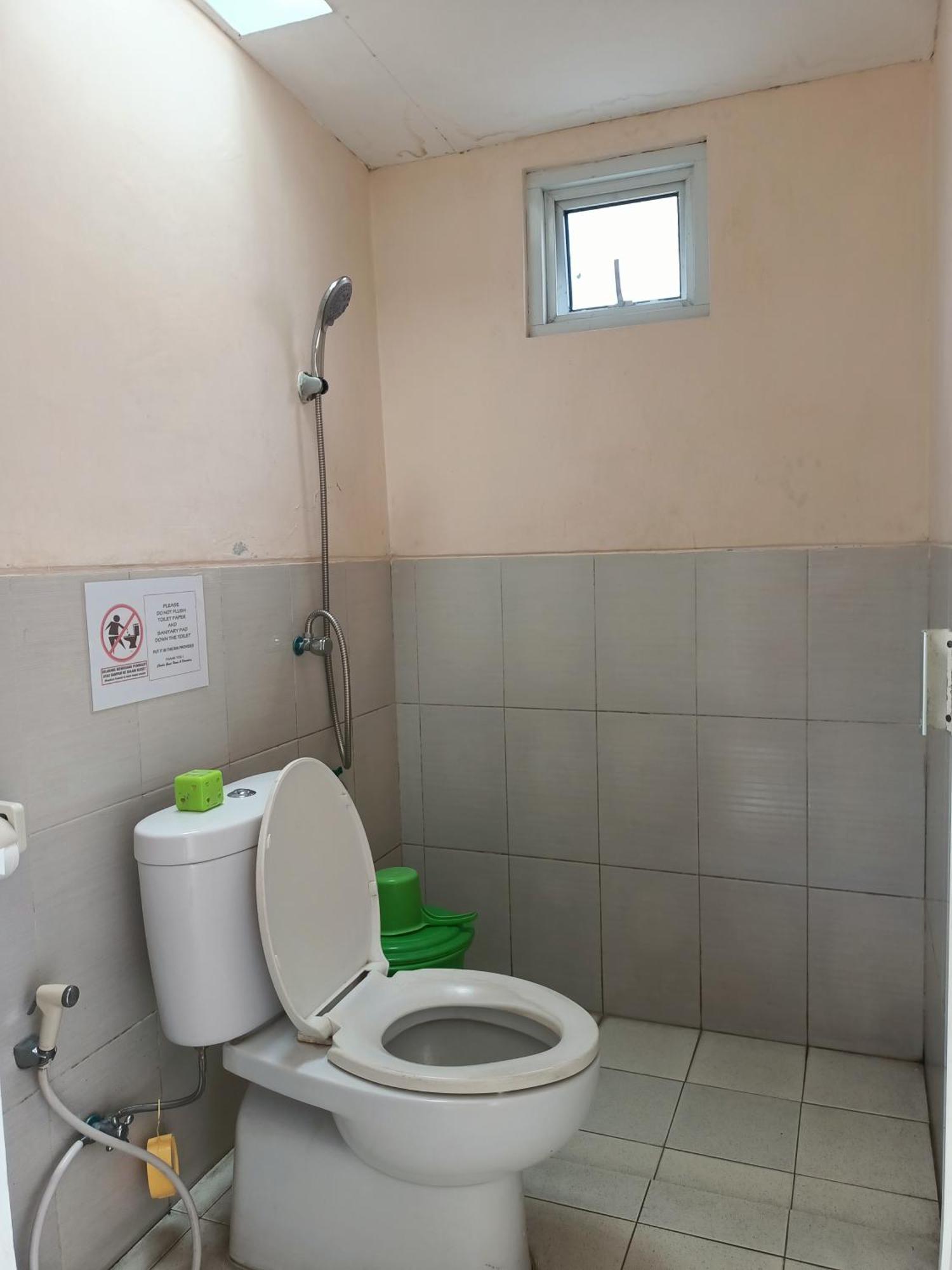 Chacha Homestay & Dormitory Ruteng Zewnętrze zdjęcie