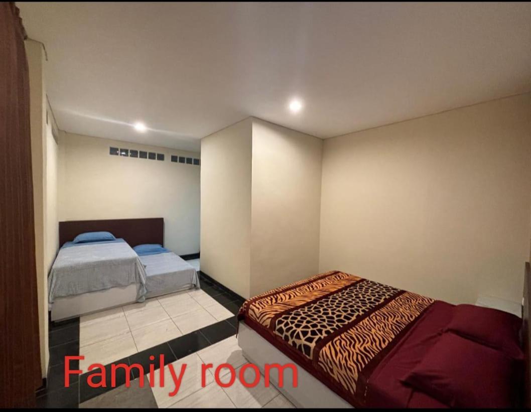 Chacha Homestay & Dormitory Ruteng Zewnętrze zdjęcie